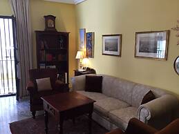 Alfalfa Deluxe Suite by Valcambre