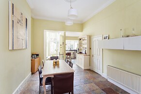 James Joyce Suite - hiphipstay