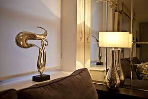 The Colin Farrell suite - hiphipstay