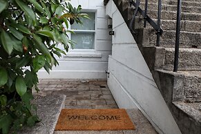 The Colin Farrell suite - hiphipstay