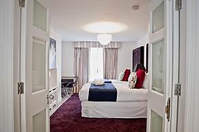 The Colin Farrell suite - hiphipstay