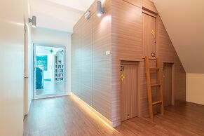 The Victory View - Hostel - Adults only