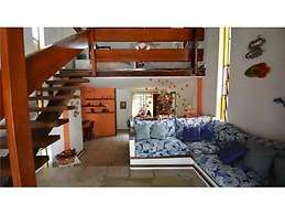 Yellow House Palmeiras Beach Caraguá