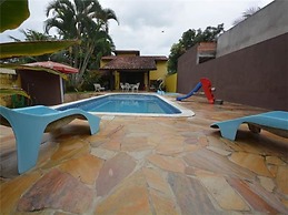 Yellow House Palmeiras Beach Caraguá
