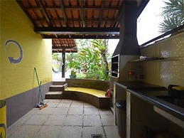 Yellow House Palmeiras Beach Caraguá