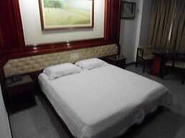 Maxim Plaza Hotel