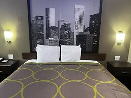 Super 8 by Wyndham Houston Northwest Cypress