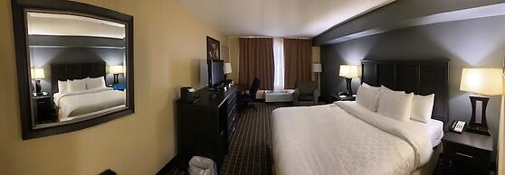 Days Inn & Suites by Wyndham Norton Shores/Muskegon