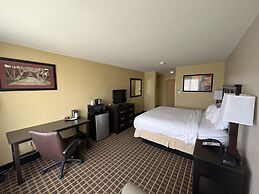 Days Inn & Suites by Wyndham Norton Shores/Muskegon