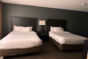 Days Inn & Suites by Wyndham Norton Shores/Muskegon