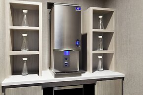 AC Hotel by Marriott Beverly Hills