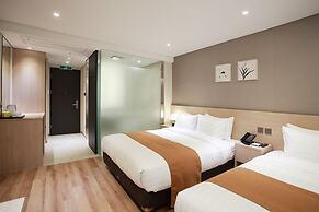 Gangneung City Hotel