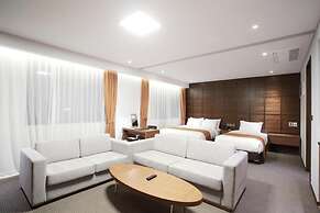 Gangneung City Hotel