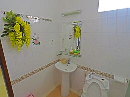 Drop By Saigon Hostel