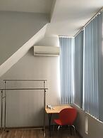 Drop By Saigon Hostel