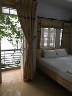 Drop By Saigon Hostel