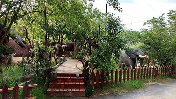 Elephant Trail Guesthouse and Backpackers