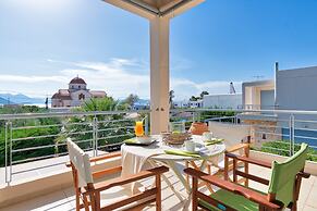 Elegant Maisonette Garden near Beach