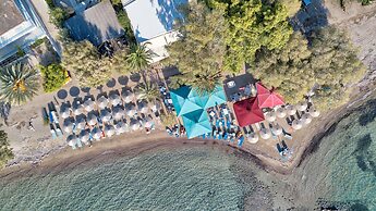 Elegant Maisonette Garden near Beach