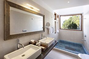 Suryavilas Luxury Resort & Spa