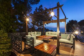 Suryavilas Luxury Resort & Spa