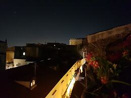 Al Centro Luxury Home