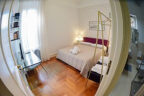 Al Centro Luxury Home