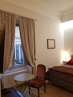 Al Centro Luxury Home