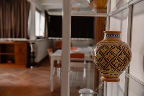 Al Centro Luxury Home