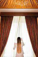 Al Centro Luxury Home