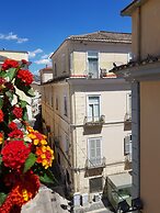 Al Centro Luxury Home