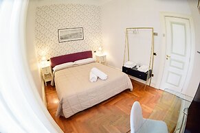 Al Centro Luxury Home