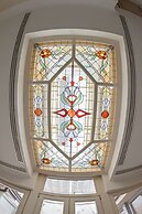 Al Centro Luxury Home