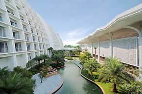 Mövenpick Hotel & Convention Centre KLIA
