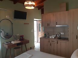 Paraskevi's Luxury Studios