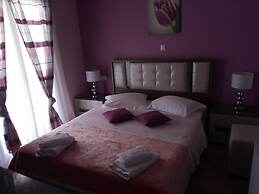 Paraskevi's Luxury Studios