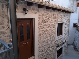 Paraskevi's Luxury Studios