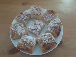 Paraskevi's Luxury Studios