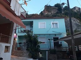 Paraskevi's Luxury Studios