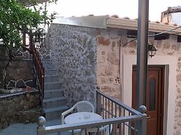 Paraskevi's Luxury Studios