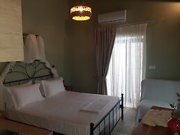 Paraskevi's Luxury Studios