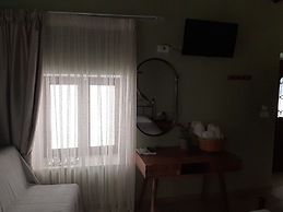 Paraskevi's Luxury Studios