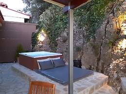 Paraskevi's Luxury Studios