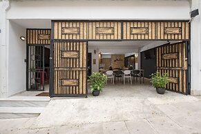 Piraeus Premium Suites