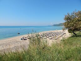 Palmina Mare Villa and Studios