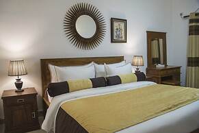 Eagle Regency Boutique Hotel