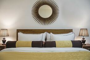 Eagle Regency Boutique Hotel