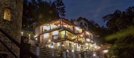 Eagle Regency Boutique Hotel