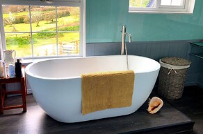 Bishops Tawton Overton House 2 Bedrooms