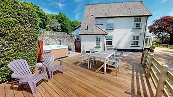 Bishops Tawton Overton House 2 Bedrooms